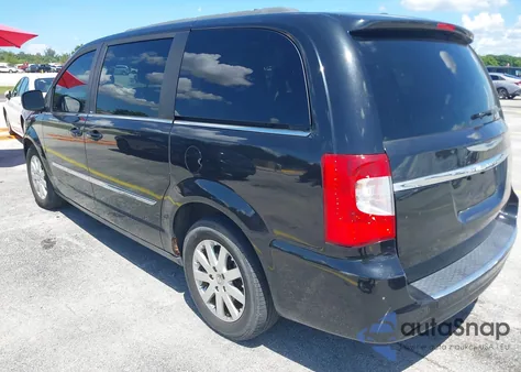 2013 Chrysler Town & Country Touring z USA, uszkodzony, nr VIN 2C4RC1BG4DR637807